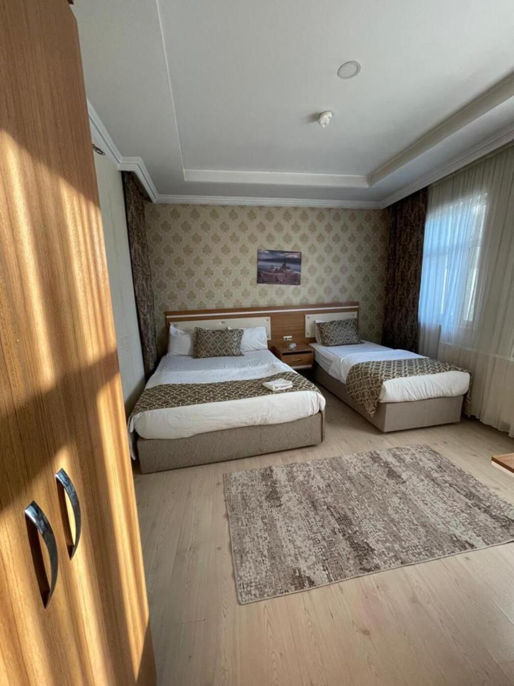 Dimet Park Hotel Ван Екстер'єр фото