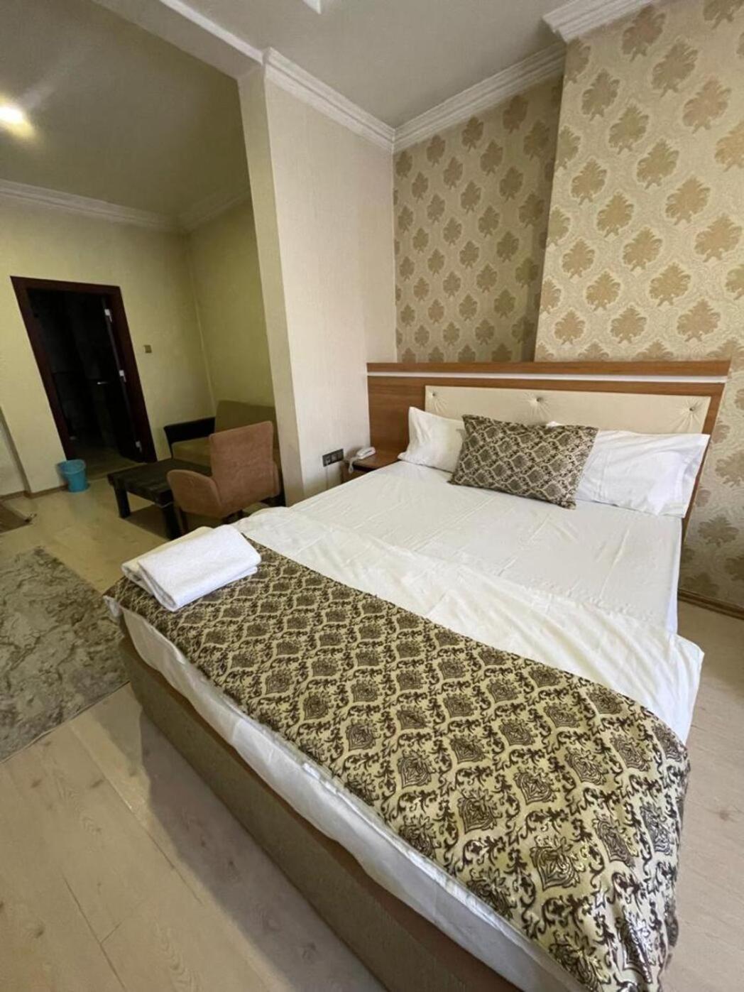 Dimet Park Hotel Ван Екстер'єр фото