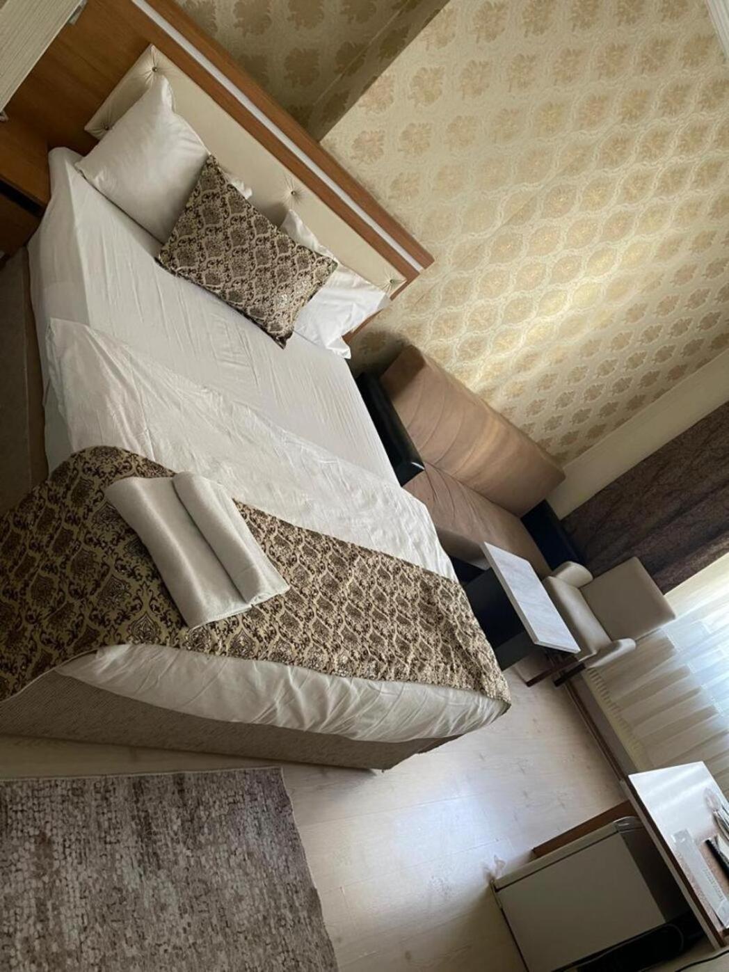 Dimet Park Hotel Ван Екстер'єр фото