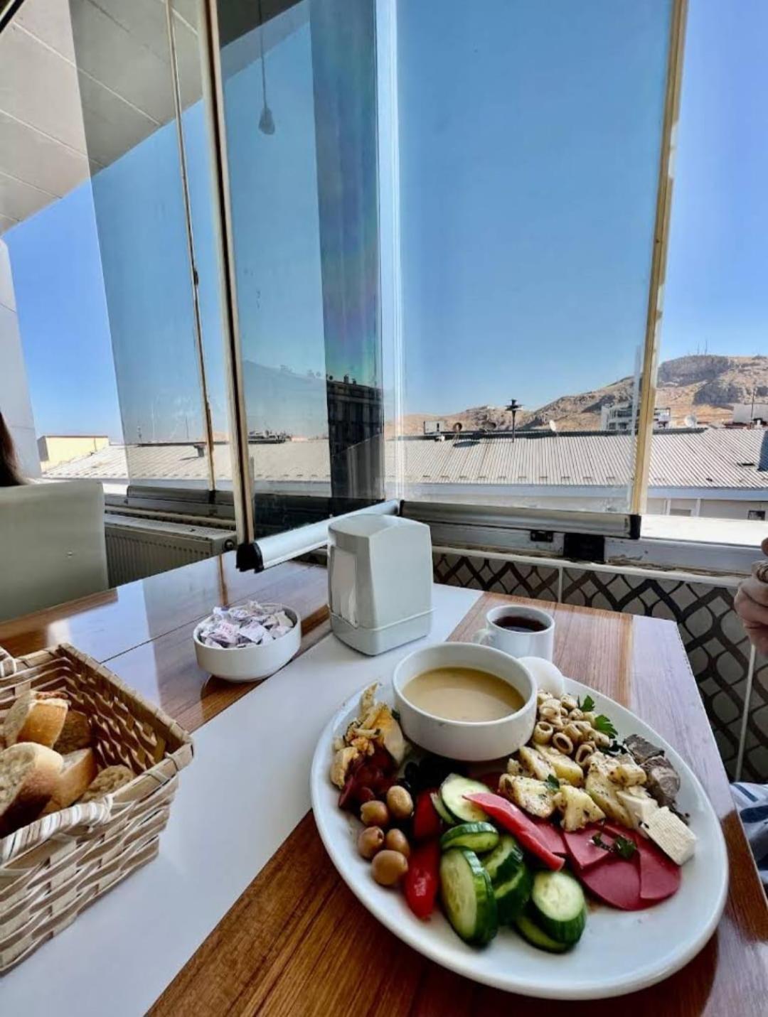 Dimet Park Hotel Ван Екстер'єр фото