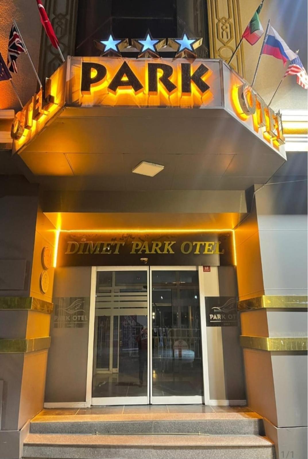 Dimet Park Hotel Ван Екстер'єр фото